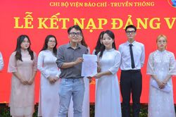 Tuổi trẻ 'thắp lửa' trên mặt trận tư tưởng