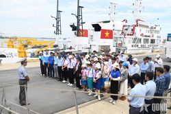 Ươm mầm tình yêu biển, đảo cho thiếu nhi Quảng Ngãi