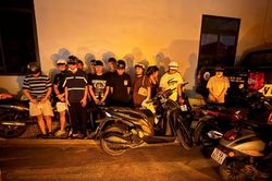 Hơn 220 thanh, thiếu niên tụ tập, có biểu hiện đua xe trái phép