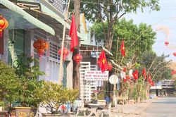 Tình thân mắc kẹt trong chữ 'cho' mập mờ