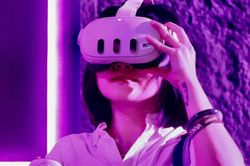 Triển lãm đưa người xem 'xuyên không'