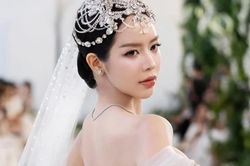 Hoa hậu Thanh Thủy trở thành chủ đề thảo luận