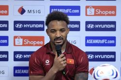 Xu&acirc;n Son tiết lộ b&iacute; quyết ghi b&agrave;n v&agrave;o lưới Malaysia