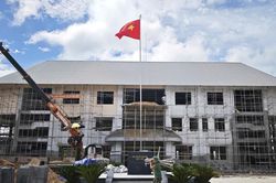 A Lưới: Gần 500 người chạy đua với thời gian, hoàn thiện trường nội trú