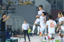 Chiếu chậm chiến thắng 2-0 của tuyển Việt Nam tr&ecirc;n s&acirc;n Malaysia