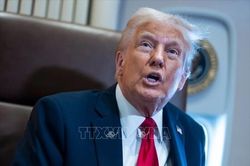Tổng thống Trump: Mỹ chuẩn bị kế hoạch giáng đòn mạnh vào nền kinh tế Iran