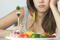 3 kiểu ăn uống dễ khiến cơ thể quá tải mà nhiều người không nhận ra