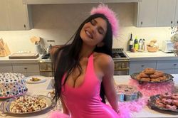 Người mẫu Kylie Jenner gây chú ý với phong cách táo bạo trong chiến dịch quảng bá thời trang mới