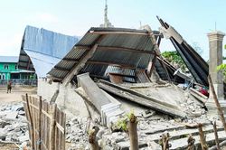 Động đất 7,7 độ tại Indonesia khiến ít nhất 51 người thiệt mạng, hàng nghìn người sơ tán