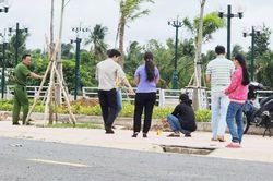 Hẹn gặp bạn trai quen qua mạng, người phụ nữ bị cướp tiền, điện thoại