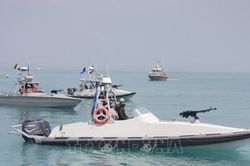 Chiến sự Trung Đông ngày 16/8: Iran phóng tên lửa ở eo biển Hormuz
