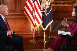 Tổng thống Trump: Mỹ chuẩn bị giáng đòn mạnh vào kinh tế Iran