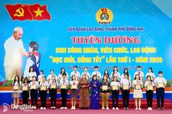 Trên 500 học sinh đạt thành tích học giỏi, sống tốt được tuyên dương
