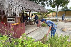 Trung tâm Huấn luyện Vùng 4 Hải quân hỗ trợ Trường Mầm non Căn cứ Cam Ranh trước năm học mới