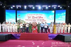 Đặc sắc chương trình nghệ thuật "Vì bình yên nơi địa đầu Tổ quốc"