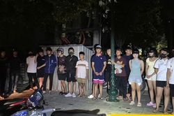 Công an Quảng Ngãi tạm giữ hơn 200 thanh thiếu niên nẹt pô ầm ĩ, có dấu hiệu đua xe