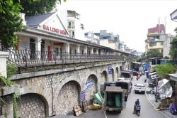 Cận cảnh 131 vòm cầu ở phố Phùng Hưng