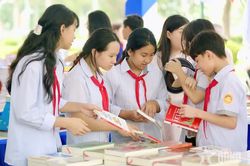 Thanh Hóa trang bị vật dụng cho học sinh vùng biên