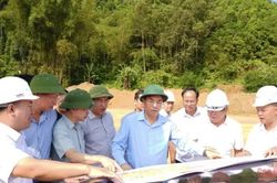 Quyết liệt giải phóng mặt bằng, tạo tuyến thi công liên tục tuyến cao tốc Đồng Đăng - Trà Lĩnh