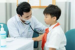 Hà Nội tổ chức khám sức khỏe miễn phí cho trẻ em, học sinh từ ngày 18/8