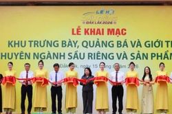 Lễ hội Sầu riêng Đắk Lắk quy tụ gần 400 gian hàng của các doanh nghiệp trong nước và quốc tế