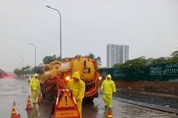 Hà Nội chủ động phương án tiêu thoát nước, chống ngập trước đợt mưa lớn kéo dài