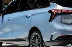 Rộng hơn Mitsubishi Xpander, MPV 6 chỗ giá 407 triệu đồng vẫn đẹp long lanh, đa dạng tiện ích, phù hợp khách hàng gia đình