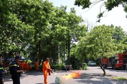 Huấn luyện nghiệp vụ phòng cháy, chữa cháy cho nhân viên công ty Điện lực Ứng Hòa