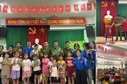 Công an xã tuyên truyền pháp luật 'mỗi ngày một việc đúng' cho thanh thiếu niên