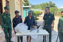 Lào Cai: Phát hiện vụ vận chuyển trái phép hàng hóa qua sông