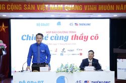 Tuy&ecirc;n dương, tri &acirc;n c&aacute;c gi&aacute;o vi&ecirc;n ti&ecirc;u biểu, xuất sắc