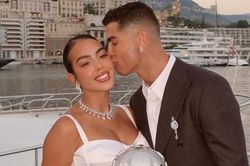 Học được gì từ thỏa thuận tiền hôn nhân của Ronaldo?