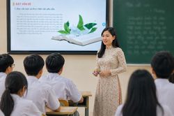 Điểm chuẩn sư phạm vượt 29: Nghề giáo đang trở lại cuộc đua hút học sinh giỏi?