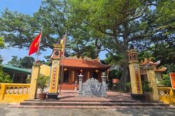 Hải Phòng: Đền Vạn Chài thờ Tứ vị Thánh Nương - các vị thần nữ ở cửa sông biển