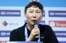 HLV Kim Sang Sik: Đội tuyển Việt Nam cần chuẩn bị tốt hơn cho trận lượt về