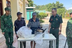 Lào Cai: Dùng xuồng điện, thả trôi hàng để buôn lậu