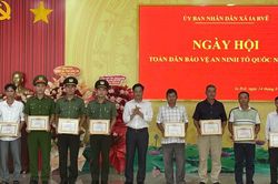'Thế trận lòng dân' nở hoa nơi biên cương Ia Rvê