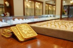 Giá vàng hôm nay (chiều 17-8): Bật tăng