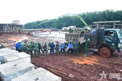 Binh đoàn 15 hỗ trợ đẩy nhanh tiến độ dự án trường phổ thông nội trú tại các xã biên giới