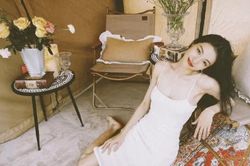 Chung Sở Hy phô diễn vẻ quyến rũ đỉnh cao