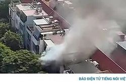 Cháy ngùn ngụt tại nhà liền kề ở Khu đô thị mới Phùng Khoang, Hà Nội