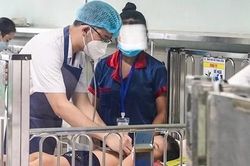 Bác sĩ cảnh báo về tự chẩn đoán và điều trị đau mắt đỏ tại nhà
