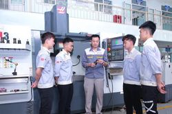 Gắn đào tạo nghề với doanh nghiệp, mở cơ hội việc làm cho người trẻ