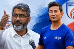 Cựu danh thủ Ấn Độ đặt dấu hỏi về việc rút khỏi FIFA ASEAN Cup