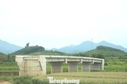 Vụ cầu 80 tỷ đồng xây xong bỏ hoang: Chốt ngày đưa vào sử dụng