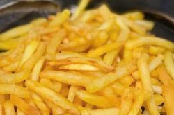 Chuyên gia cảnh báo béo phì ở trẻ không chỉ do ăn nhiều