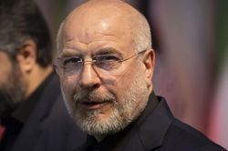 Iran nói Mỹ, Israel thất bại, 'thề' đáp trả việc bị chèn ép kinh tế