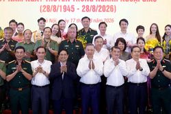 Tổng Bí thư, Chủ tịch nước dự gặp mặt ngày truyền thống CAND và ngành Ngoại giao