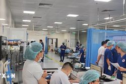 Nỗ lực điều trị các ca nặng trong vụ tai nạn trên cao tốc Diễn Châu-Bãi Vọt