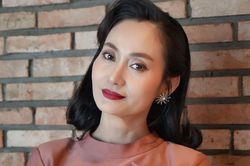 NSƯT Hạnh Thúy tuyên bố về tài sản 800 tỷ đồng